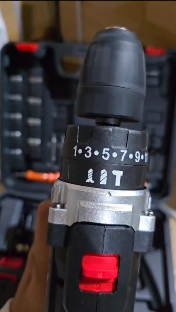 Taladro inalámbrico de impacto con 2 baterías de litio de alta potencia de 21V+ Accesorios
